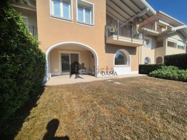 Appartamento in vendita a Padenghe Sul Garda, Lombardia
