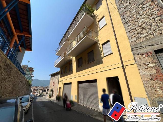 Appartamento in vendita a Vallecorsa, Lazio