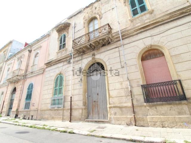 Appartamento in vendita a Centro, Puglia