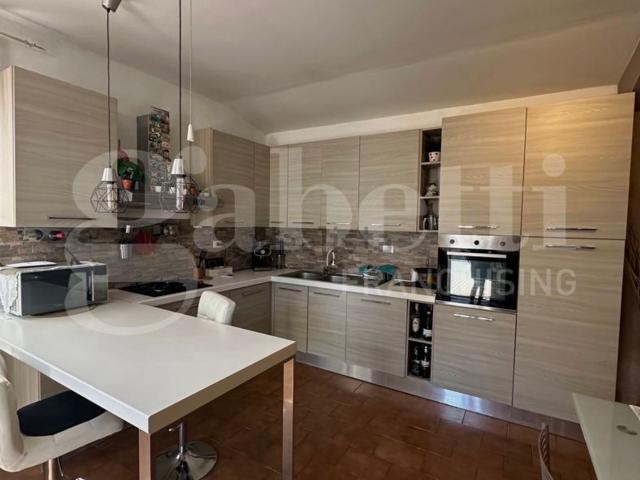 Appartamento in vendita a Collesalvetti, Toscana