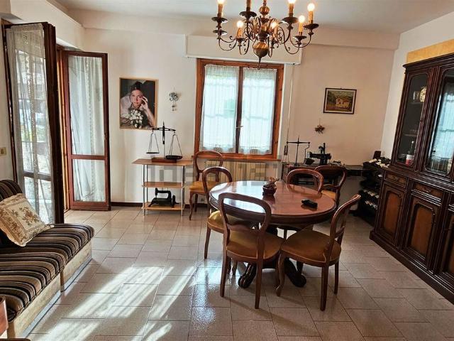 Appartamento in vendita a Marche, Macerata