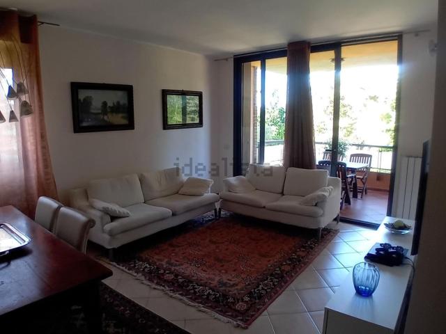 Appartamento in vendita a Miralfiore, Marche