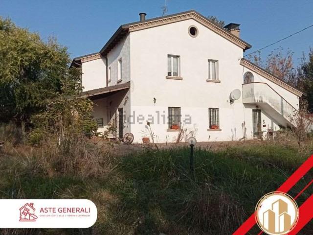Appartamento in vendita a Re, Reggio Emilia