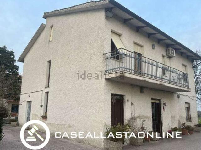 Appartamento in vendita a Chiesanuova, Marche
