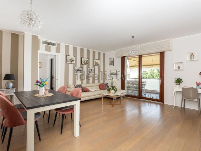 Appartamento in vendita a Bonaria, Cagliari