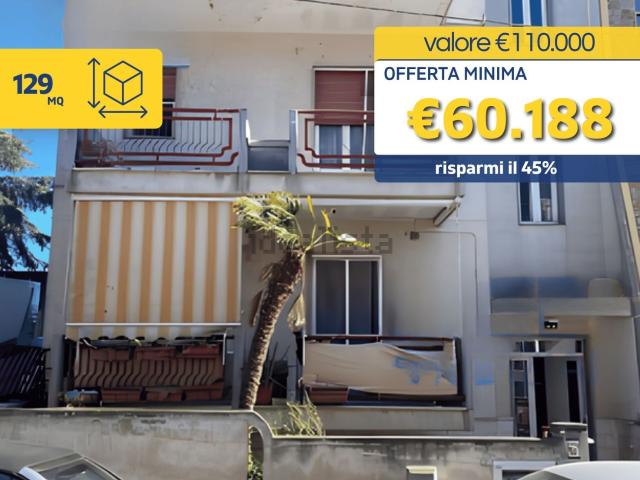 Appartamento in vendita a Crispiano, Taranto