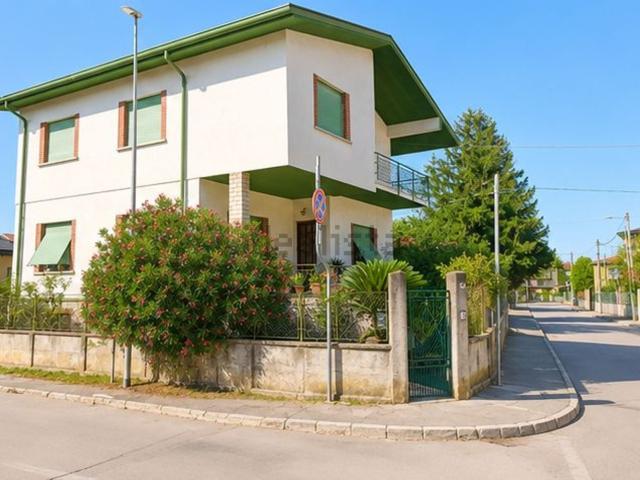 Appartamento in vendita a Selz, Ronchi Dei Legionari