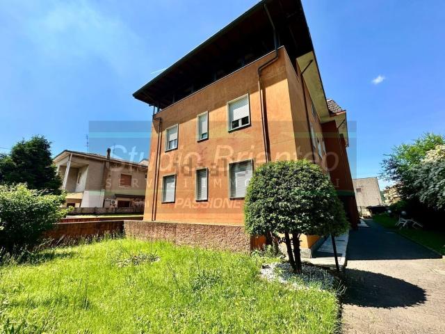 Appartamento in vendita a Macherio