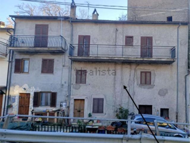 Appartamento in vendita a Carsoli, Abruzzo