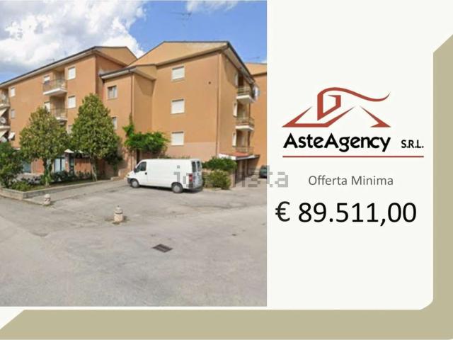 Appartamento in vendita a Marche, Macerata
