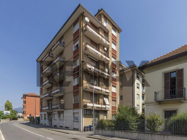 Appartamento in vendita a Biumo Superiore, Varese