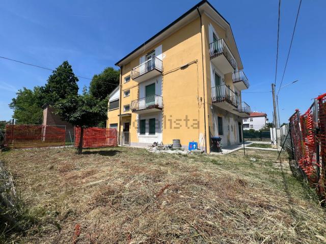 Appartamento in vendita a Crevalcore, Bologna