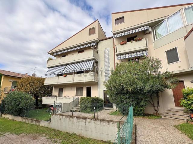 Appartamento in vendita a Dossetto, Villafranca di Verona