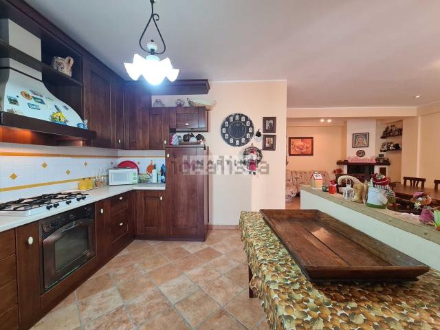 Appartamento in vendita a Gallinaro, Lazio