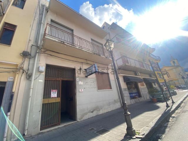 Appartamento in vendita a Barcellona, Barcellona Pozzo Di Gotto