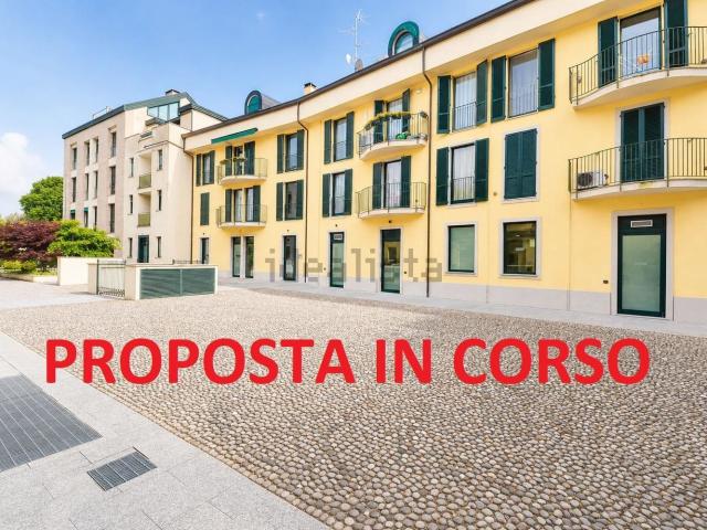 Appartamento in vendita a Arcore, Lombardia