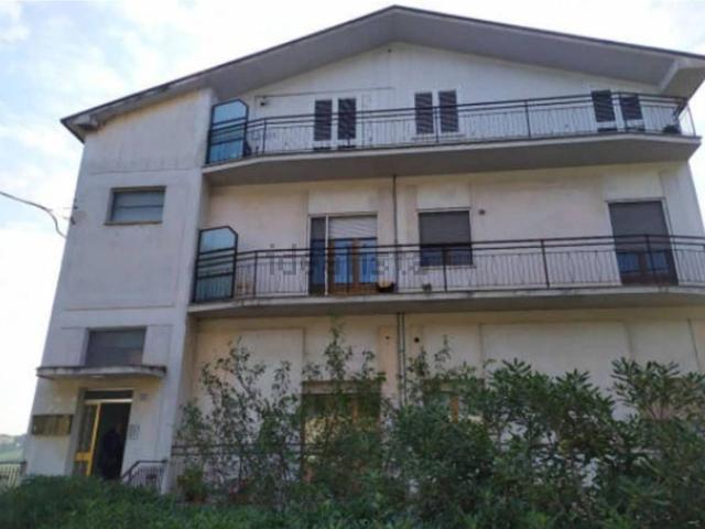 Appartamento in vendita a Santa Petronilla, Marche