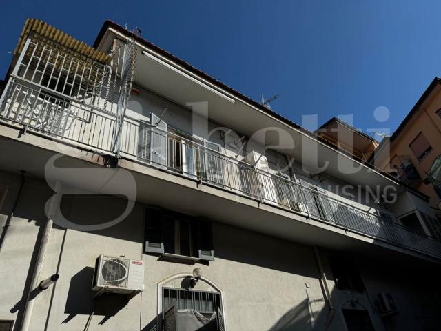 Appartamento in vendita a Arzano, Campania