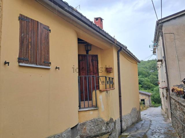 Appartamento in vendita a Castelpetroso, Molise