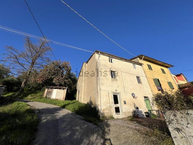 Appartamento in vendita a Pistoia, Toscana