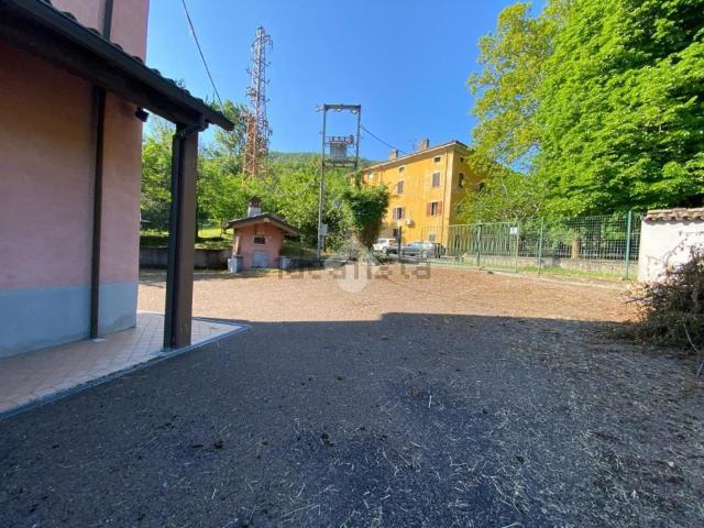 Appartamento in vendita a Riccò di Fornovo, Fornovo Di Taro