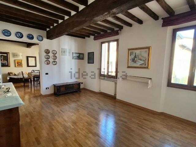 Appartamento in vendita a San Francesco-Giardini Pubblici, Re