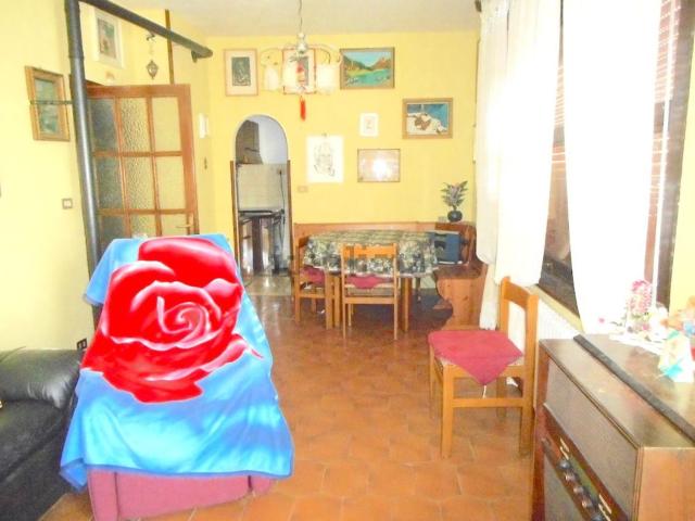 Appartamento in vendita a Ostia Parmense, Borgo Val Di Taro