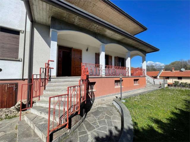 Appartamento in vendita a Inverigo, Lombardia