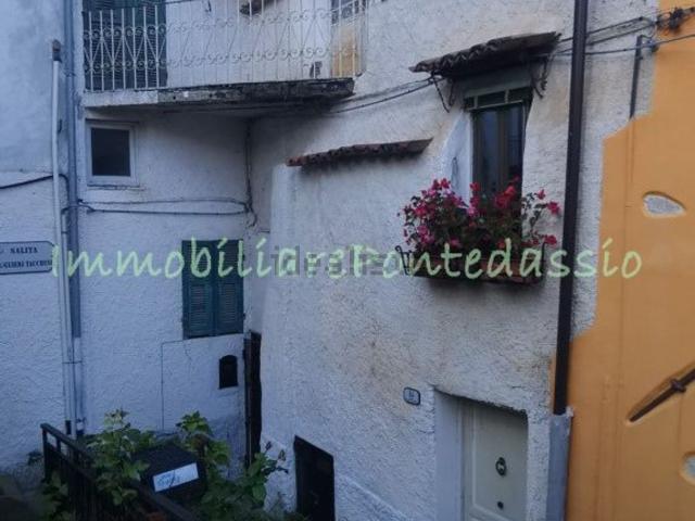Appartamento in vendita a San Lazzaro Reale, Borgomaro
