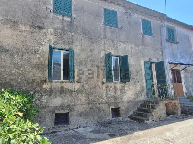 Appartamento in vendita a Unione dei comuni Media Valle del Serchio, Ponte A Serraglio