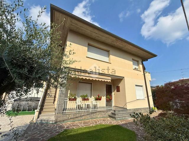 Appartamento in vendita a Pirlotti, Capriolo