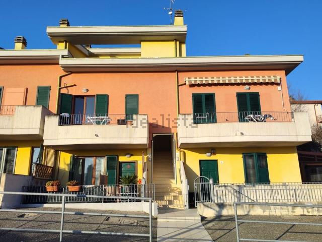 Appartamento in vendita a Trecastelli, Marche