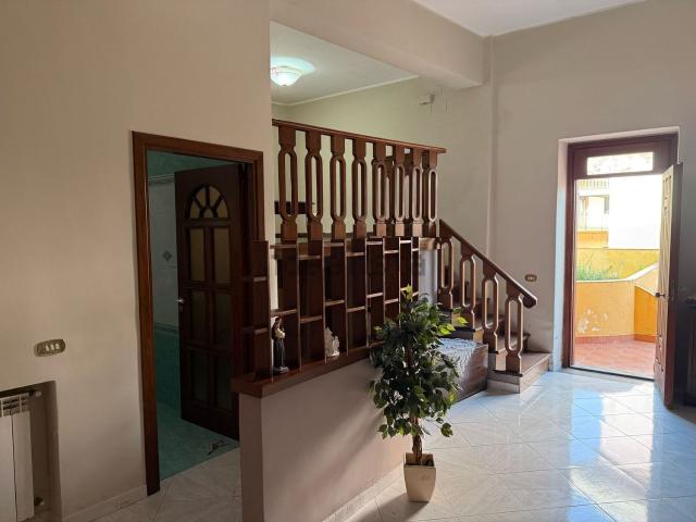 Appartamento in vendita a Santa Venerina, Catania