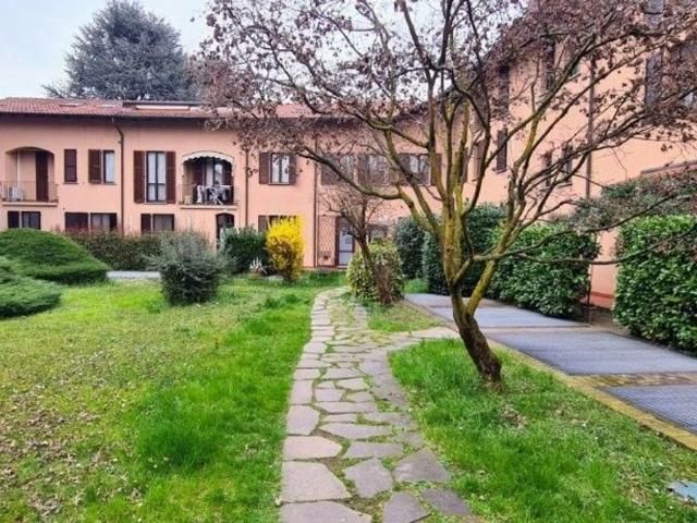 Appartamento in vendita a Nerviano, Lombardia