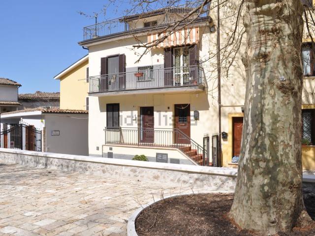 Appartamento in vendita a Centro storico, Alatri