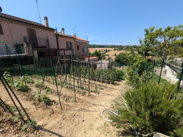 Appartamento in vendita a Ponte Valle, Marche