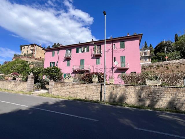Appartamento in vendita a Unione di Comuni Montani Colline del Fiora, Pitigliano