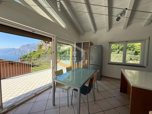 Appartamento in vendita a Comunità Alto Garda e Ledro, Nago