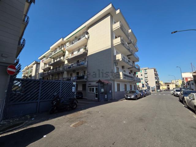 Appartamento in vendita a Portici, Campania