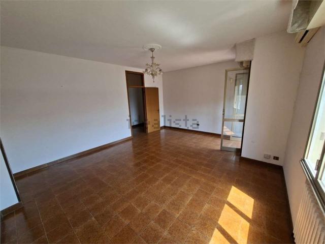 Appartamento in vendita a Unione dei comuni del Distretto Ceramico, Sassuolo