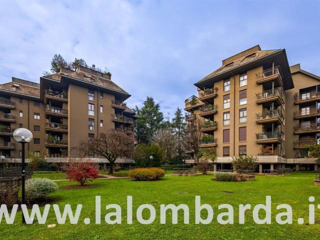 Appartamento in vendita a Vedano Al Lambro, Lombardia