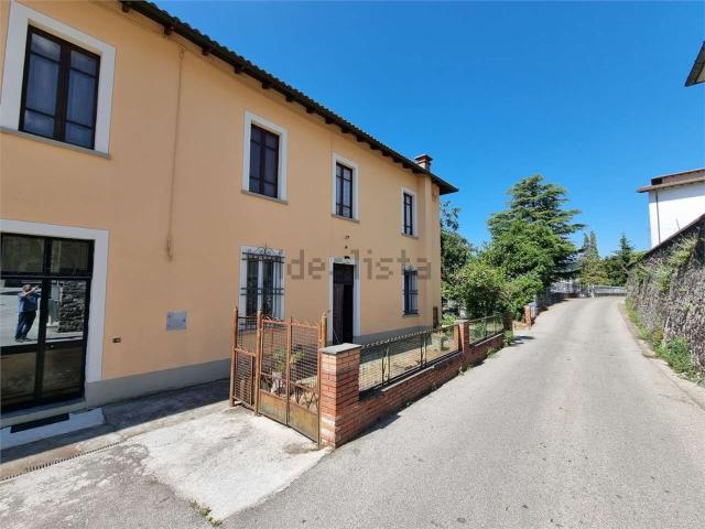 Appartamento in vendita a Unione Comuni Garfagnana, Piazza Al Serchio