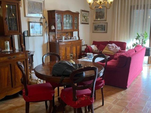 Appartamento in vendita a Marina di Carrara, Carrara
