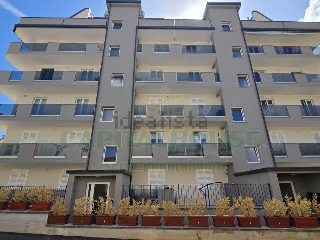 Appartamento in vendita a San Nicola La Strada, Caserta