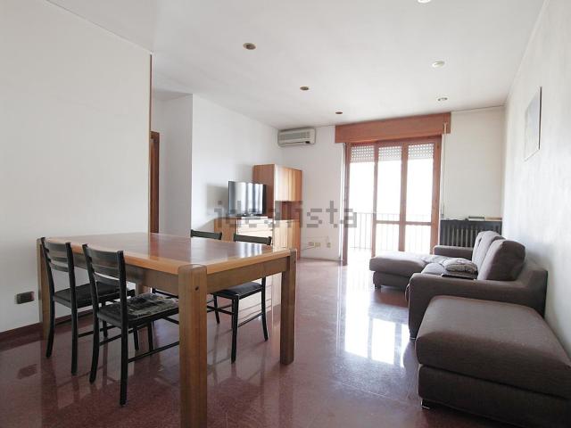 Appartamento in vendita a Est, Brenzone