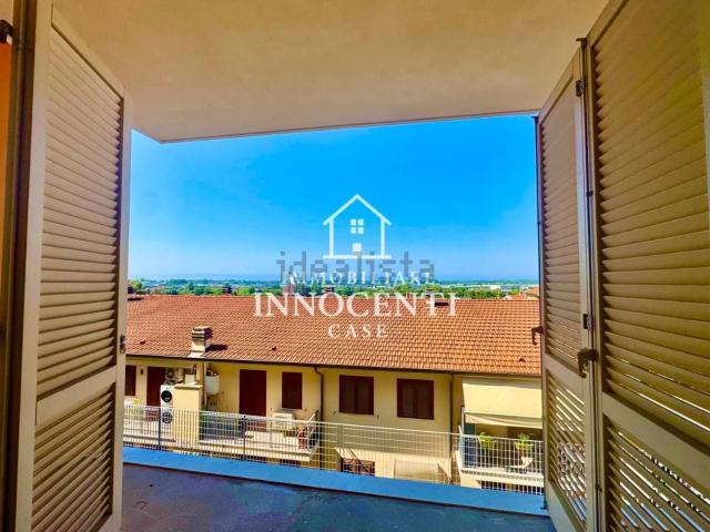 Appartamento in vendita a Marina Di Massa, Massa