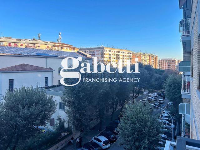 Appartamento in vendita a Prenestino-Labicano, Roma Capitale