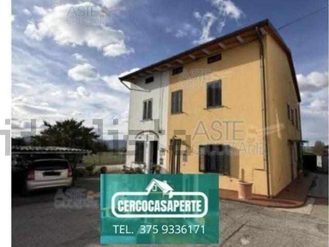 Appartamento in vendita a Agliana, Toscana