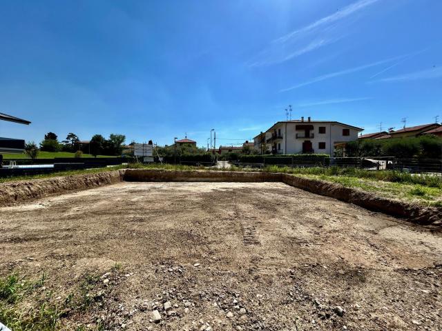Appartamento in vendita a Castelnuovo Del Garda, Veneto