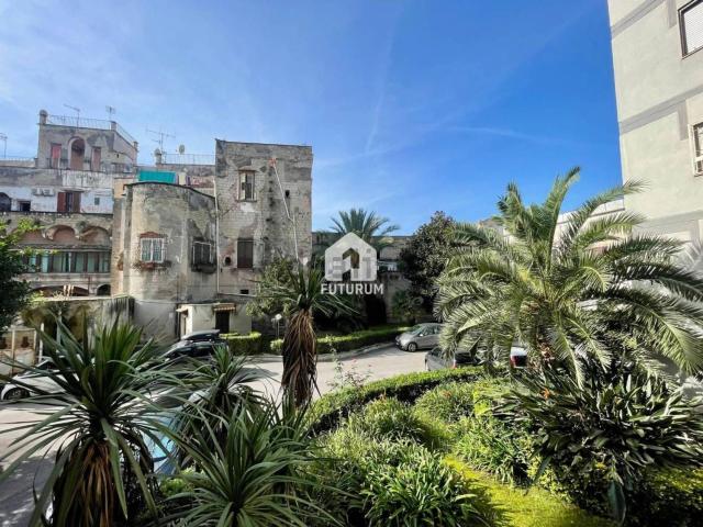 Appartamento in vendita a Portici, Campania